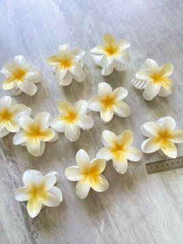 Квітка біла глянцева 1 колір ( 8 см ) уп. 12 шт NS-0001076 фото